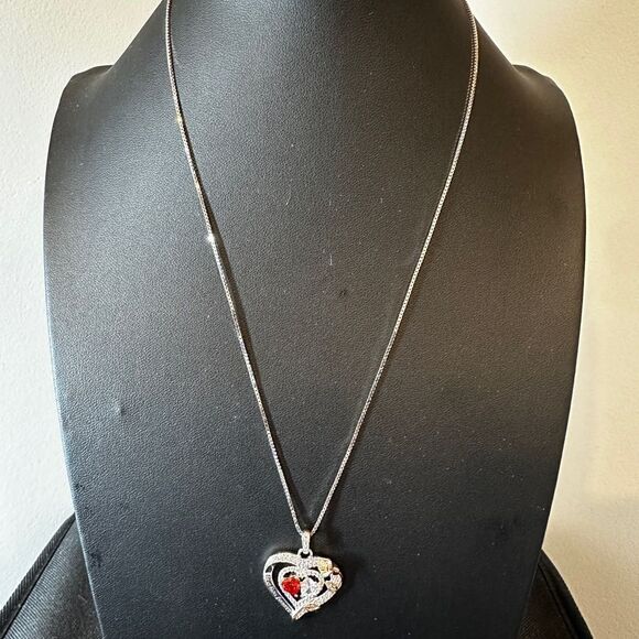 NIB Sterling silver, possibly gold plated, heart necklace with cz diamonds! - Picture 13 of 15